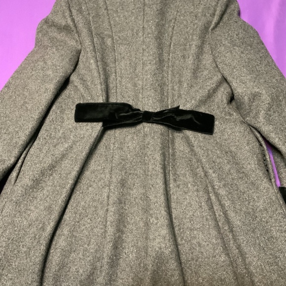 ROTHSCHILD style Long Gray Wool Coat Velvet trim Girls Size 14 - Picture 2 of 4